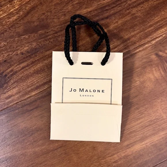 Set of Jo Malone Boxes and Gift Bag - Picture 12 of 15